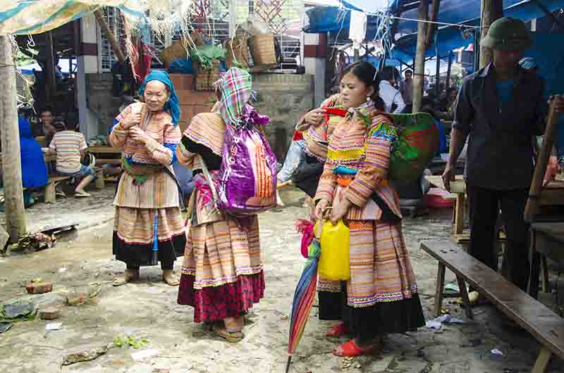 260 - Vietnam - Bac Ha - mercado